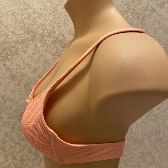 Peach Ribbed V-Center Bikini Top - Picture 8 of 15